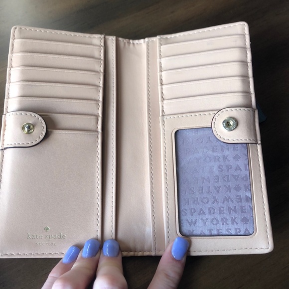 Kate Spade Wallet - Picture 4 of 4